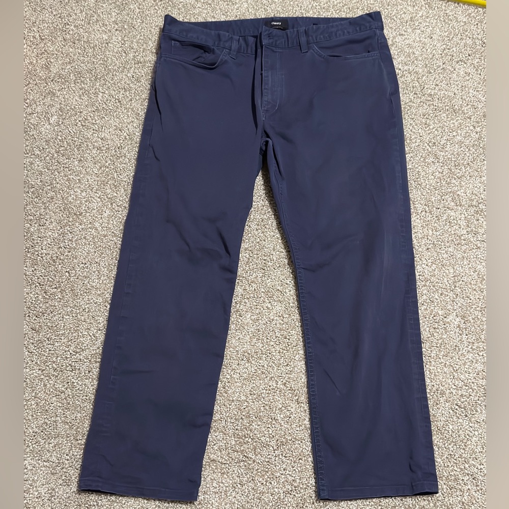 Theory Haydin Slim Fit Size 36 Straight Five Pocket Cotton 26 Inch Inseam Soft